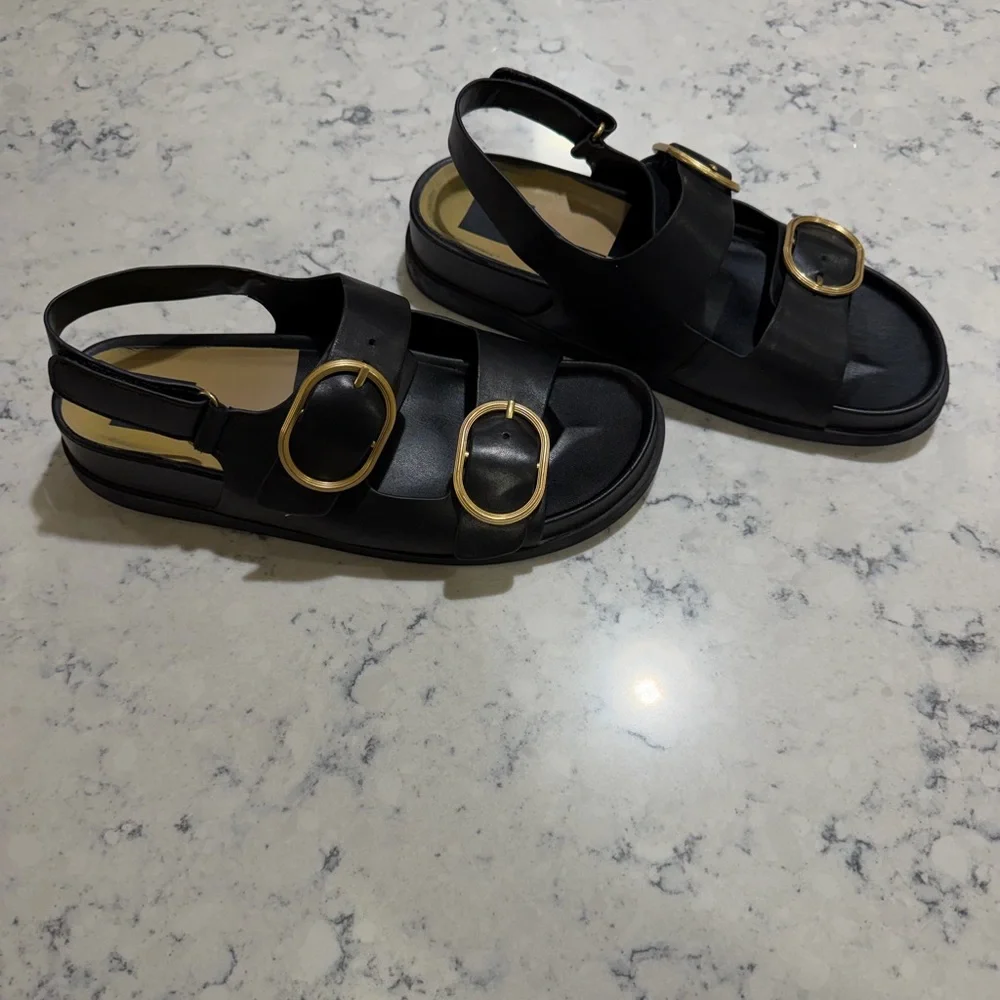 Dolce Vita Starla Sandals — size 9